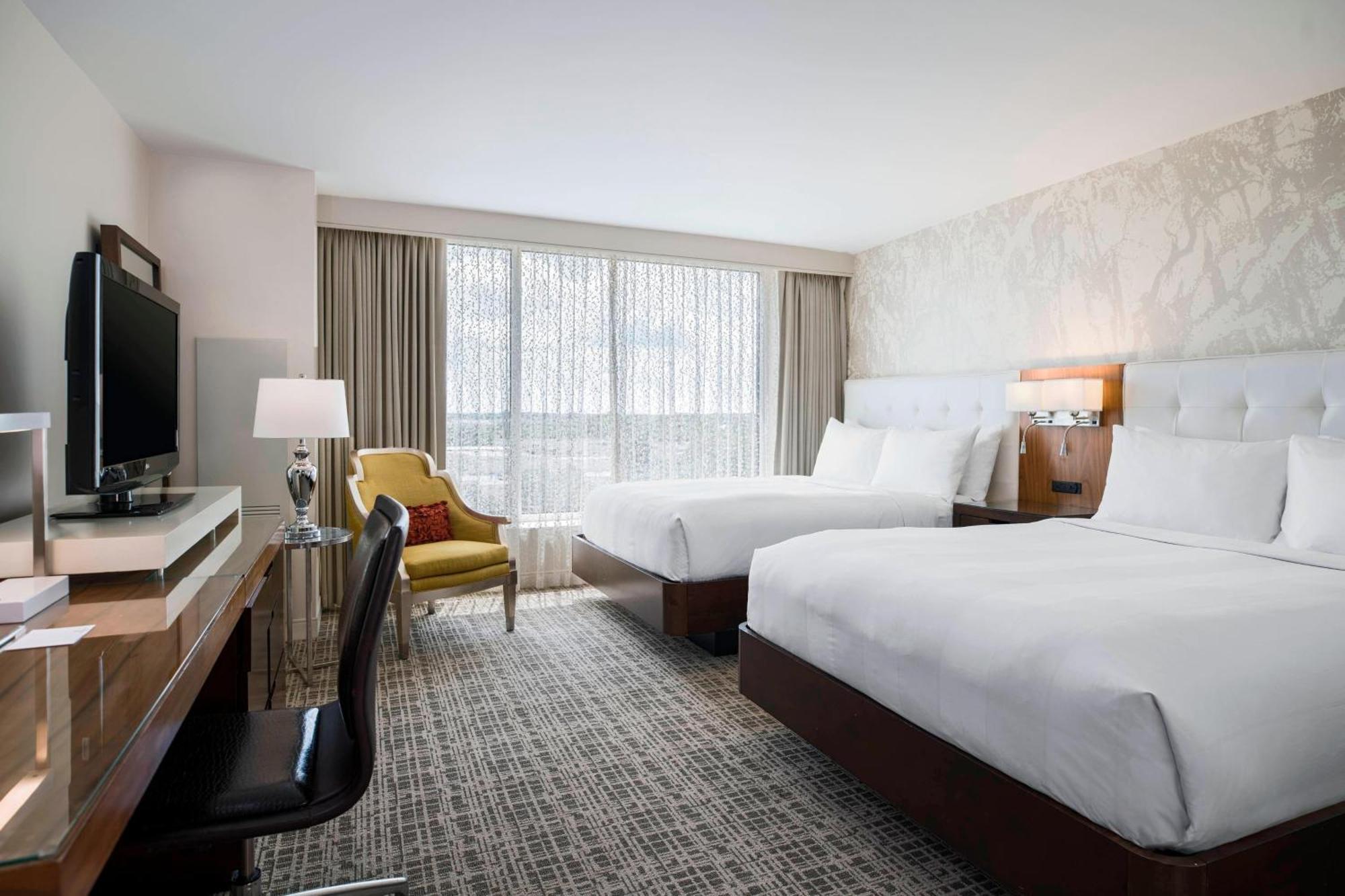 Renaissance Baton Rouge Hotel 4*