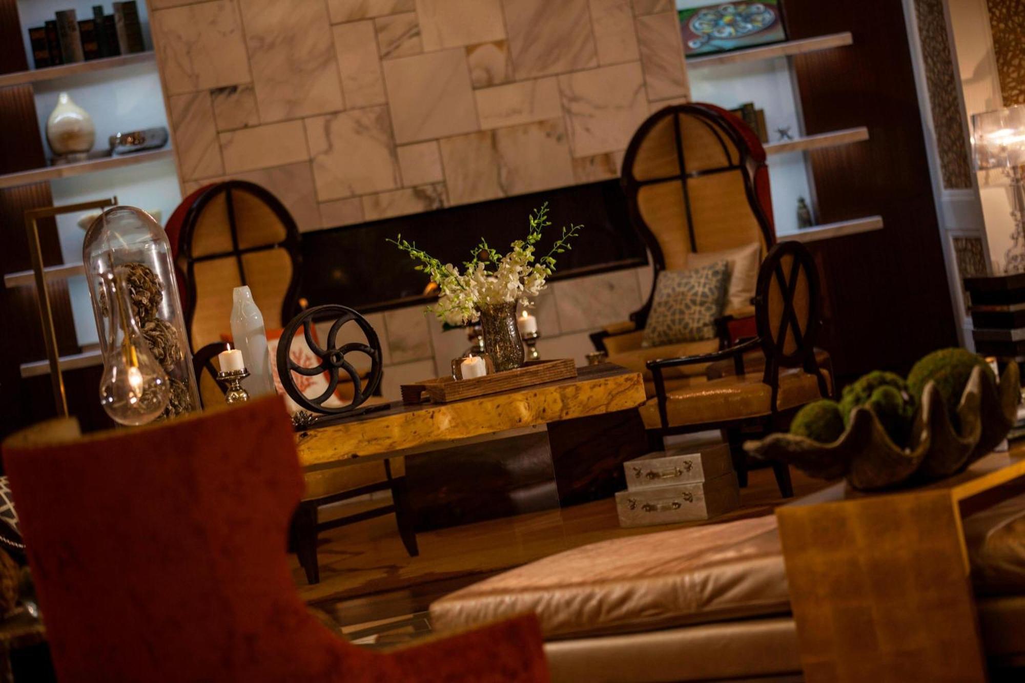 Renaissance Baton Rouge 4*