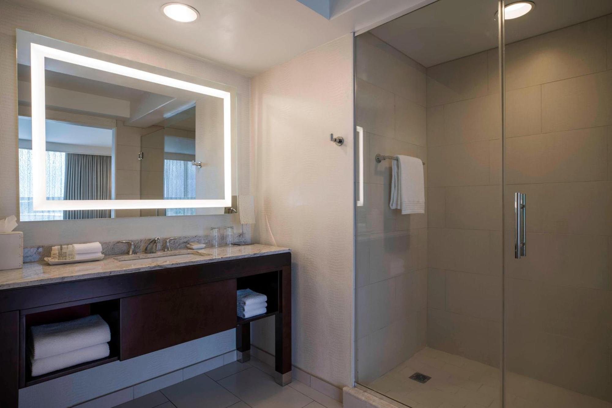 Renaissance Baton Rouge Hotel